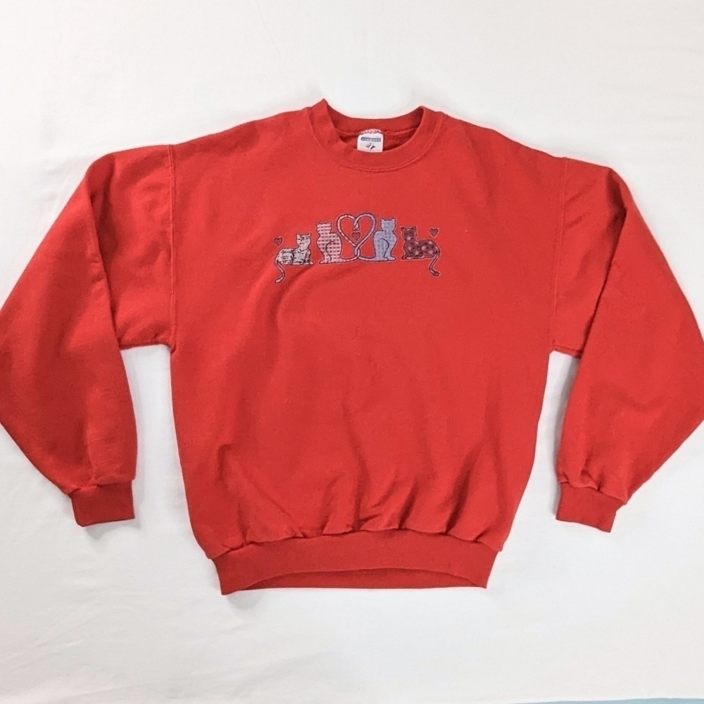 VTG Red Cats and Hearts Graphic Crewneck Sweatshirt
